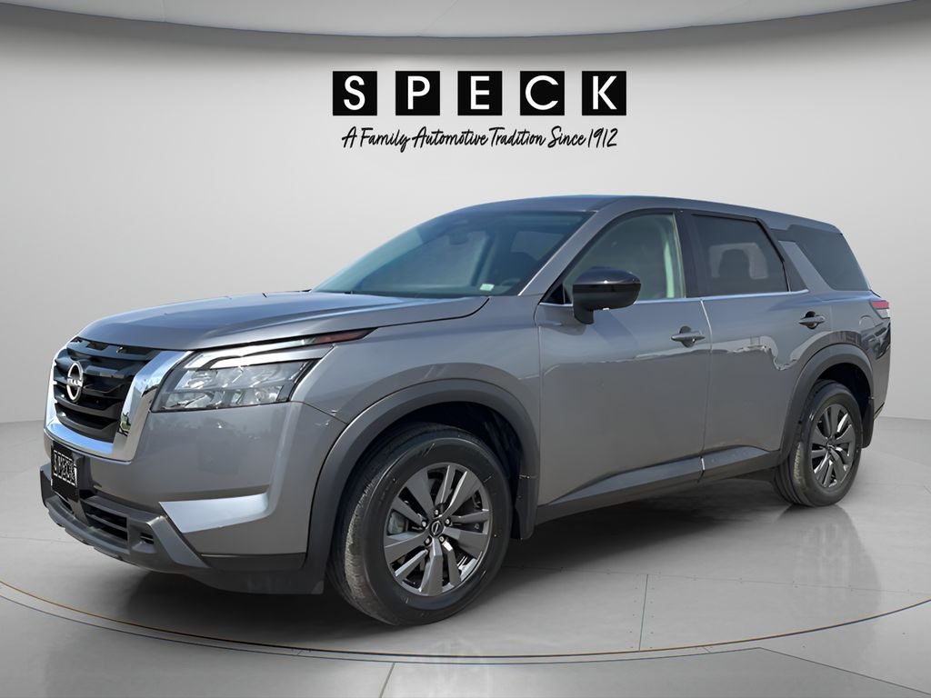 2024 Nissan Pathfinder S 4WD in Gun Metallic — front three-quarter view